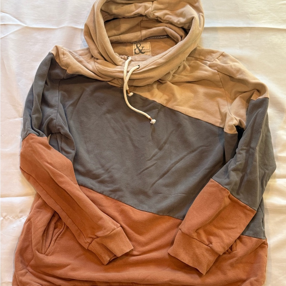 AMPERSAND AVE Colorblock Hoodie - Tan, Gray, Brown